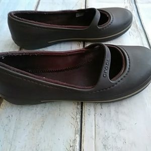 Crocs Round Toe Brown Flats